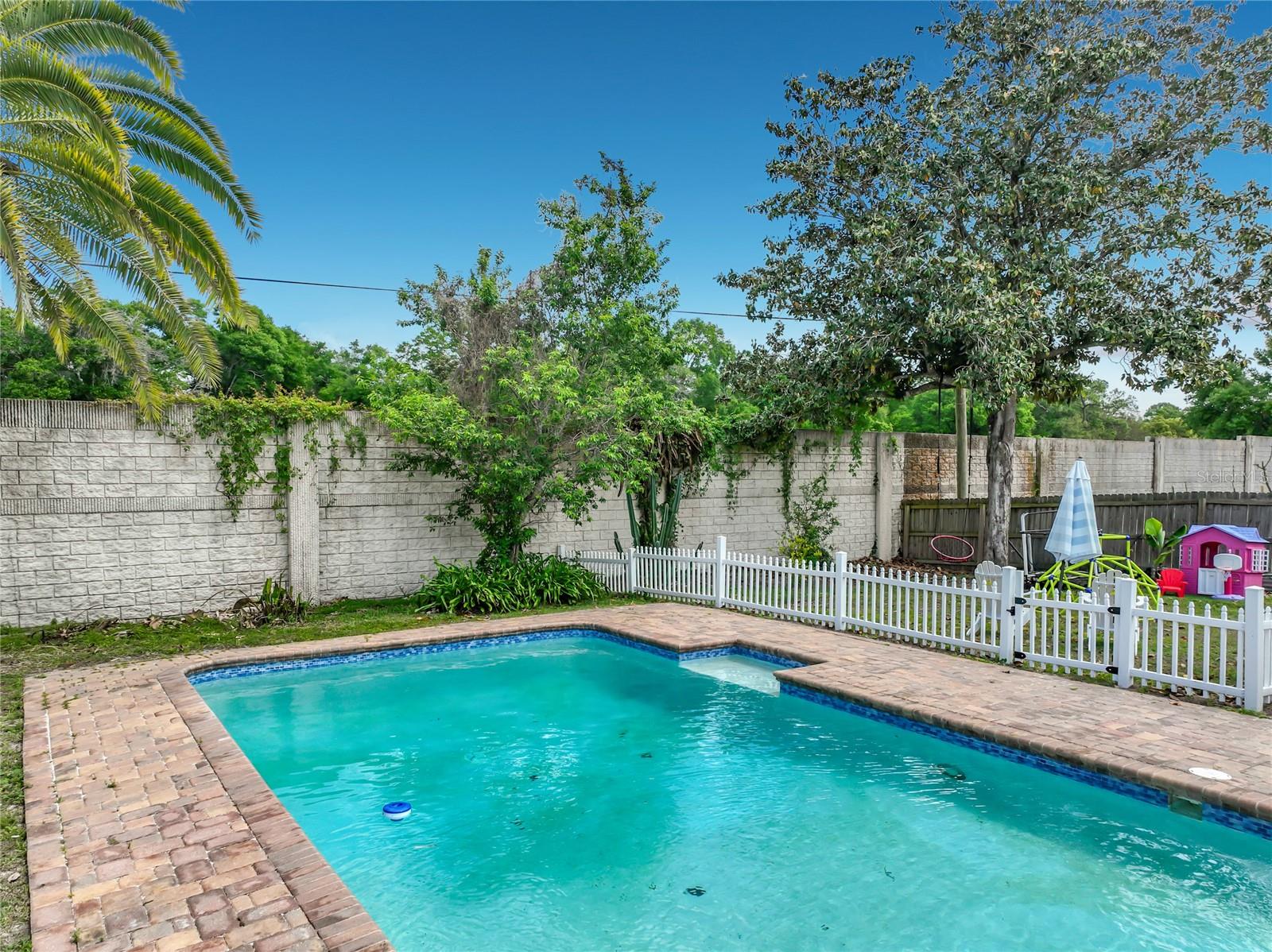 TEALWOOD COVE SECOND ADD - Residential