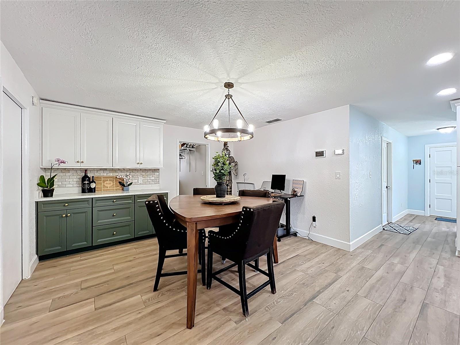 TEALWOOD COVE SECOND ADD - Residential