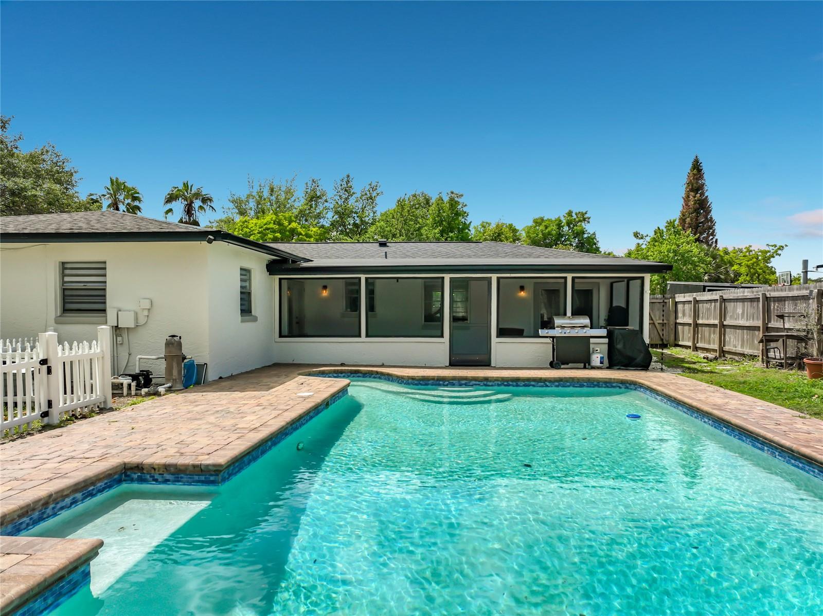 TEALWOOD COVE SECOND ADD - Residential