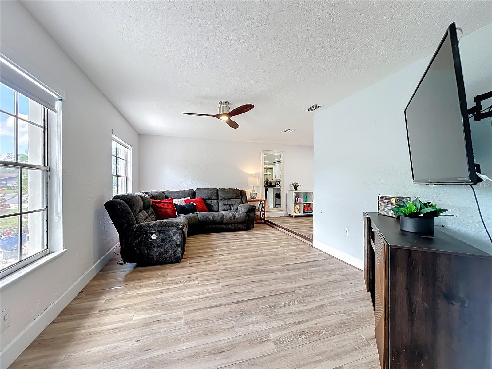 TEALWOOD COVE SECOND ADD - Residential