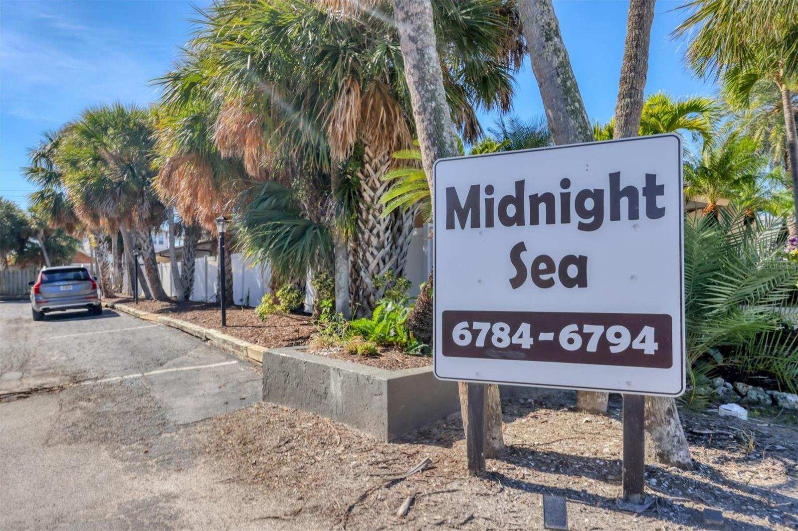 MIDNIGHT SEA - Residential