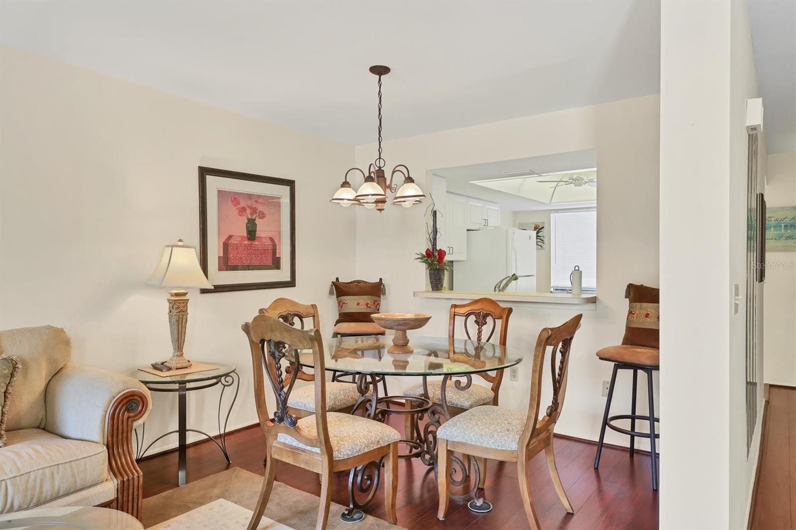 MIDNIGHT SEA - Residential