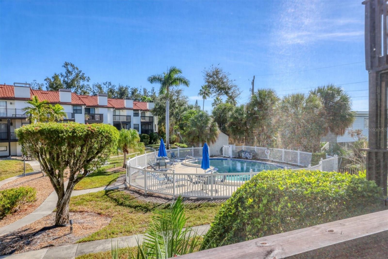 MIDNIGHT SEA - Residential