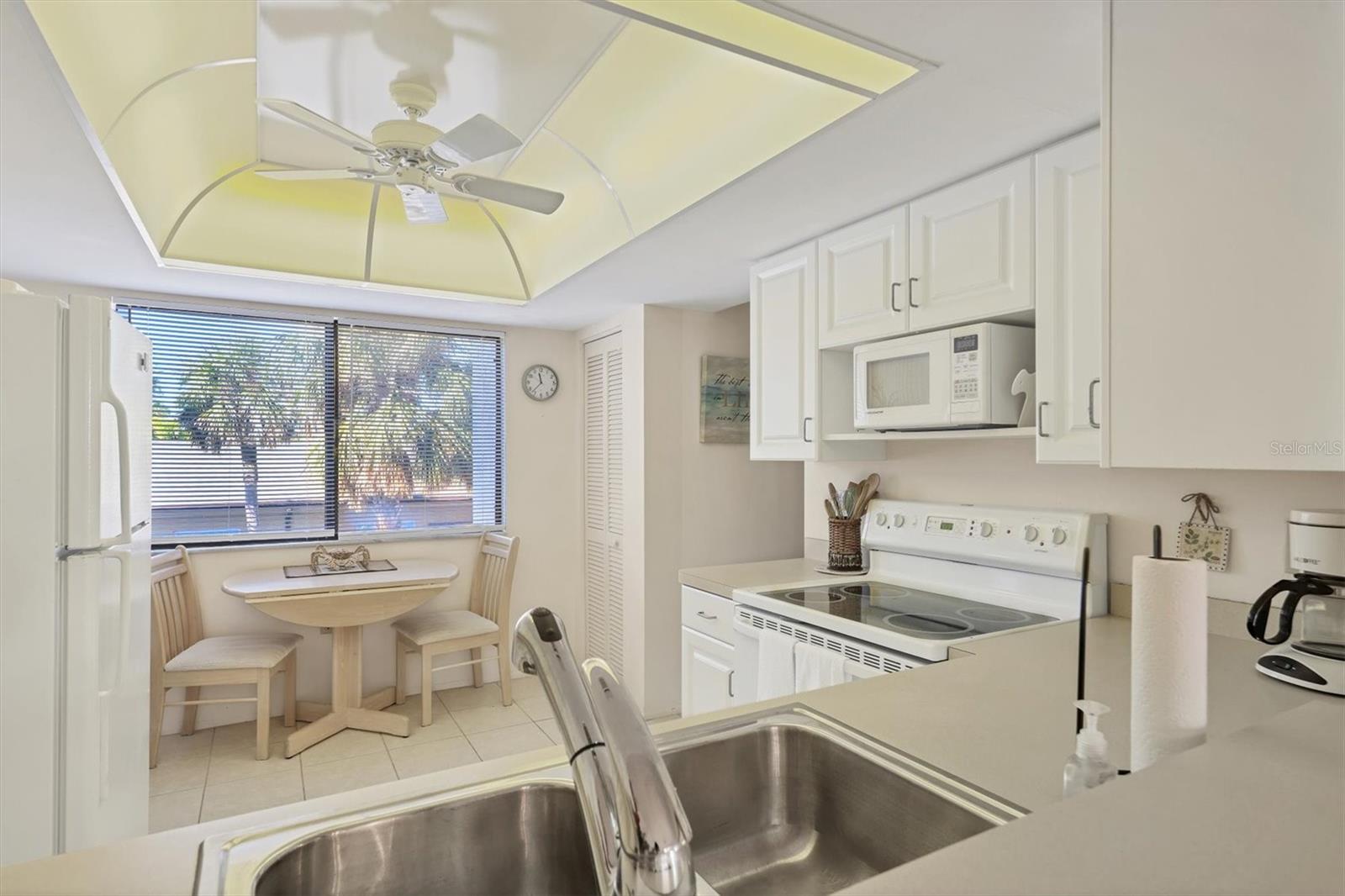 MIDNIGHT SEA - Residential