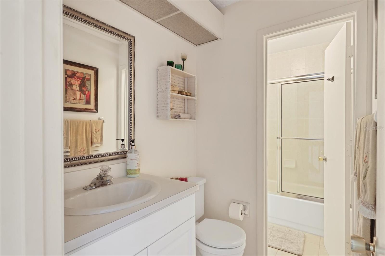 MIDNIGHT SEA - Residential