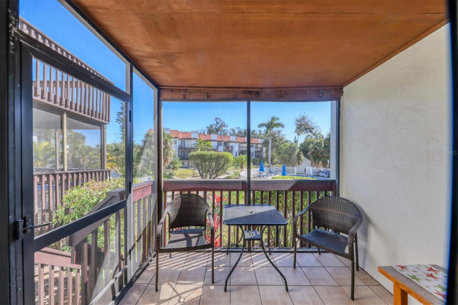 MIDNIGHT SEA - Residential