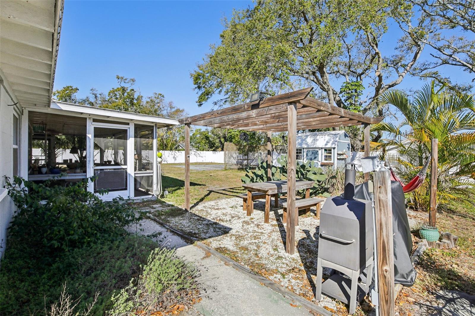 CRESCENT HEIGHTS RESUBDIVIDED - Residential