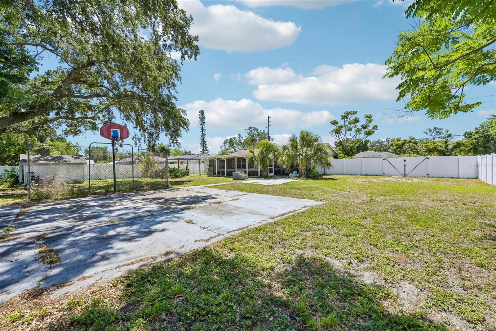 CRESCENT HEIGHTS RESUBDIVIDED - Residential