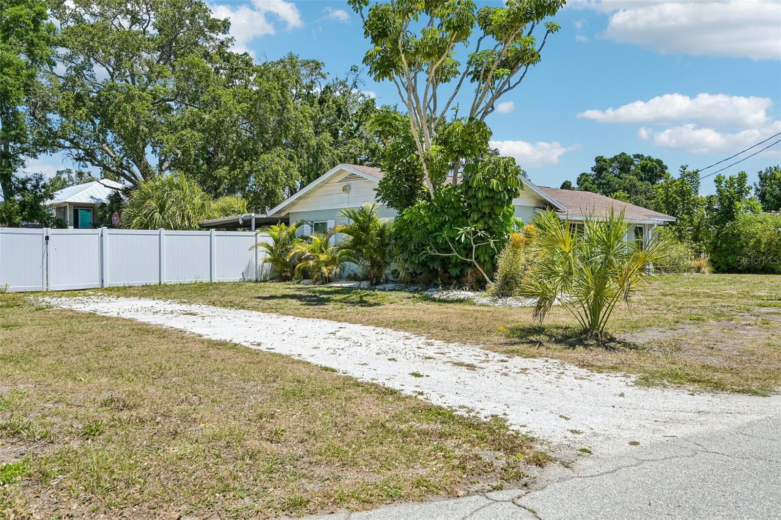 CRESCENT HEIGHTS RESUBDIVIDED - Residential