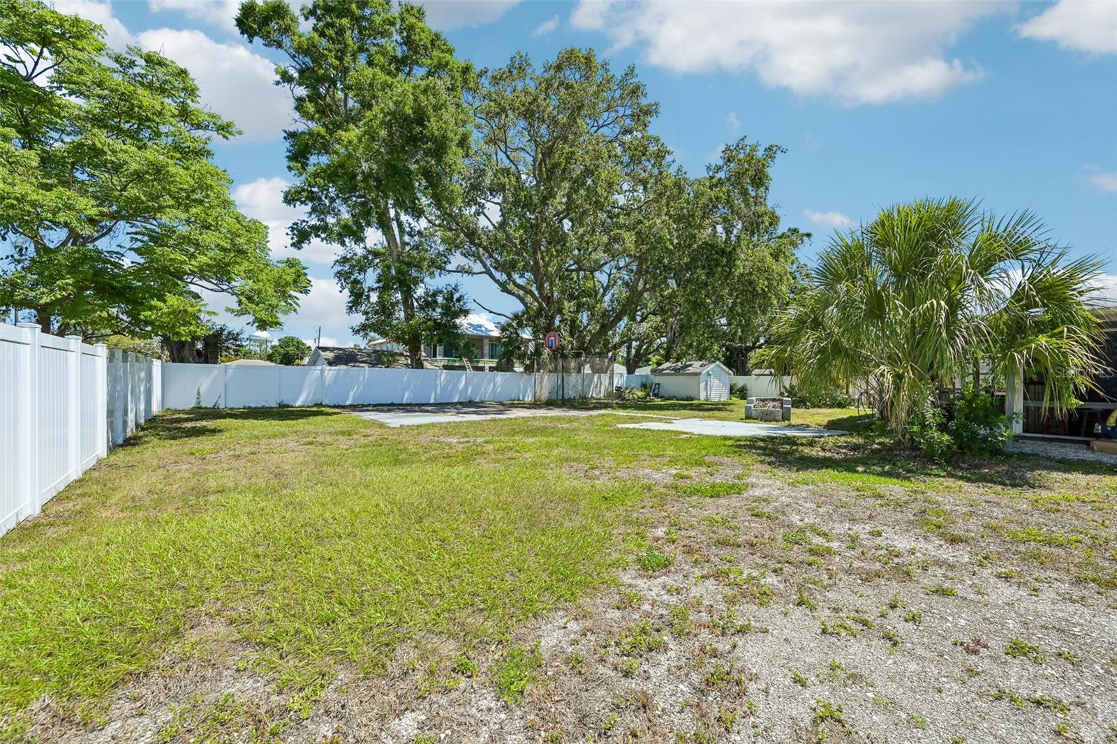 CRESCENT HEIGHTS RESUBDIVIDED - Residential
