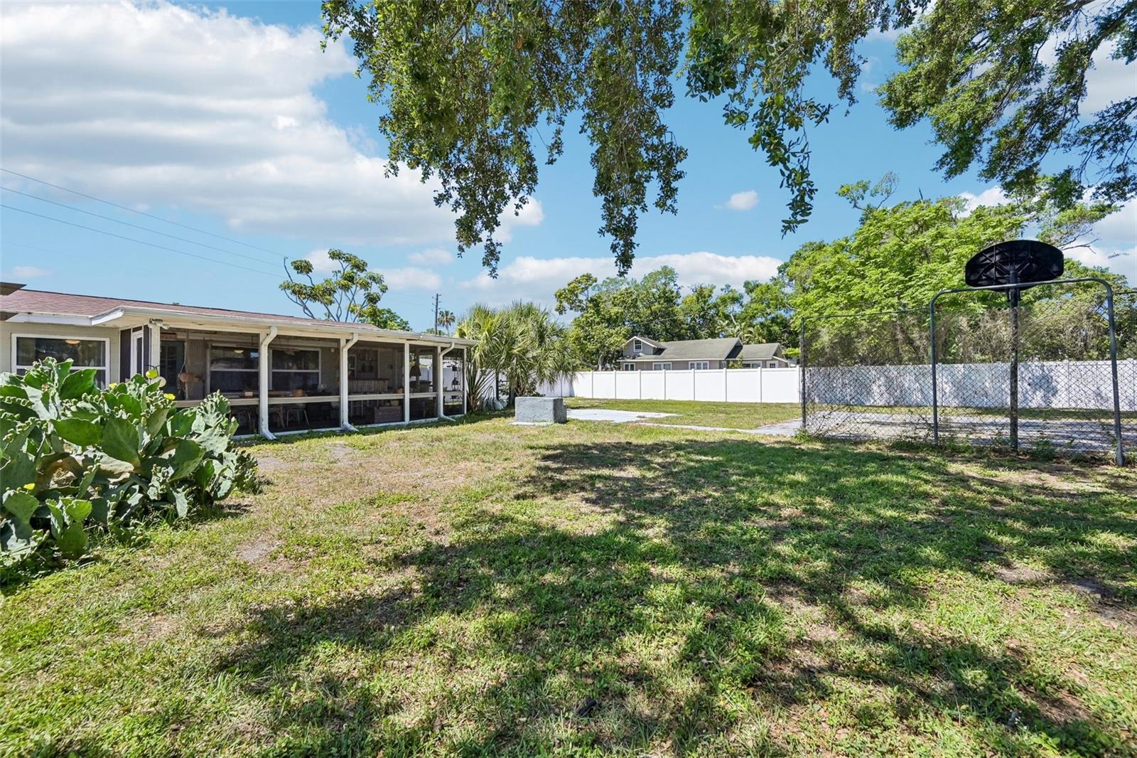 CRESCENT HEIGHTS RESUBDIVIDED - Residential