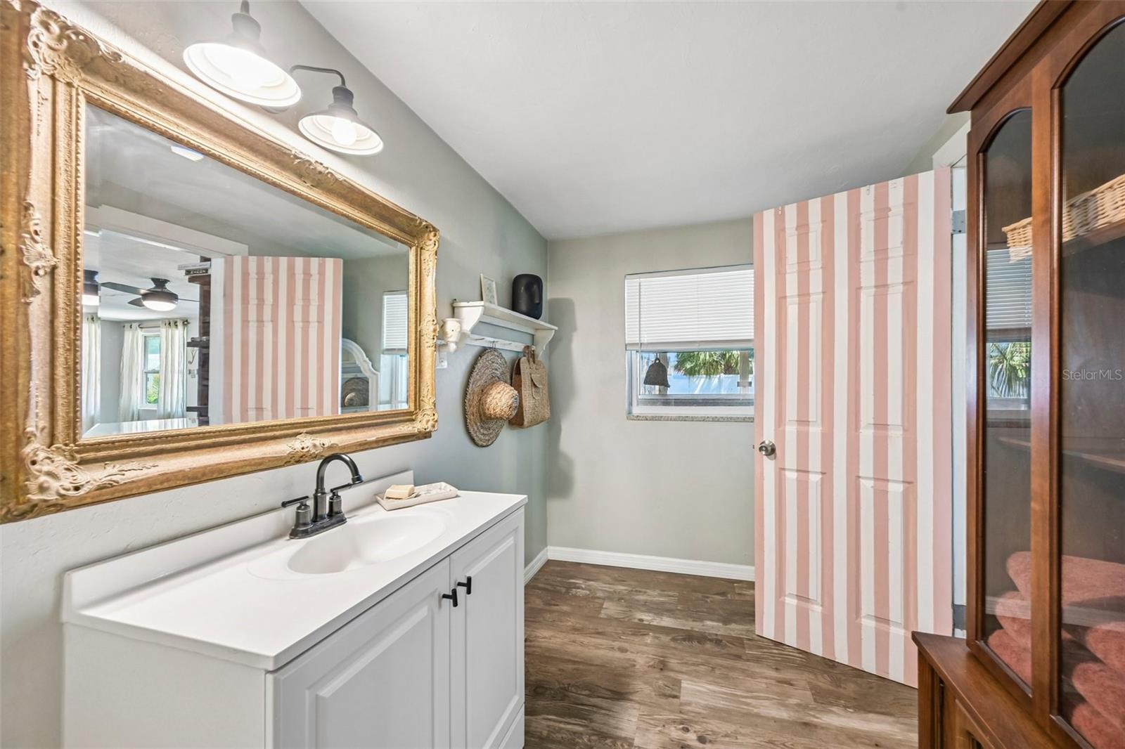 CRESCENT HEIGHTS RESUBDIVIDED - Residential