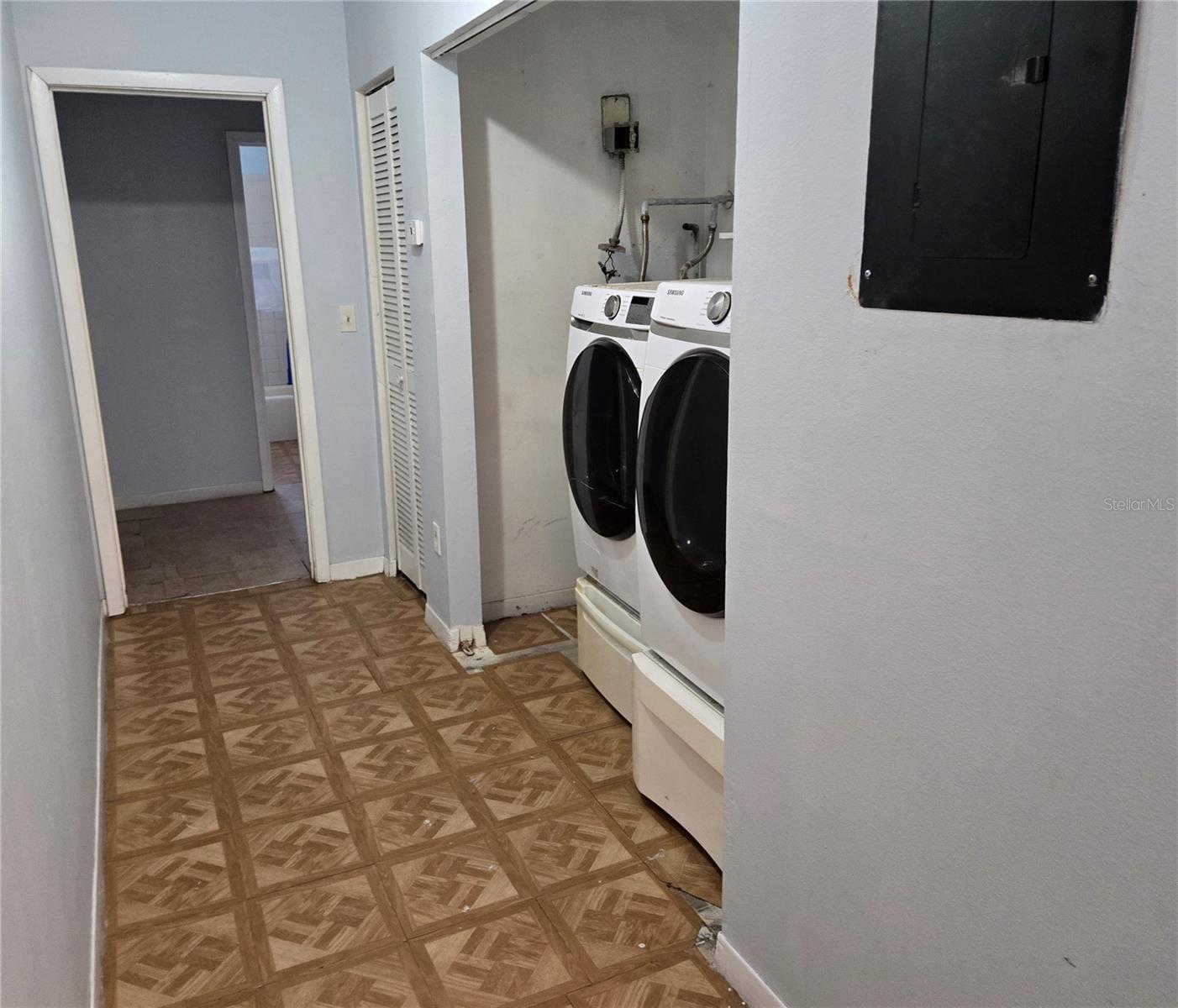 BLKS 37 38 PB 01 PG 17 RESUB - Residential