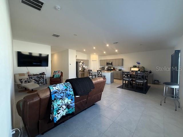 RANCHES/LK MCLEOD II - Residential