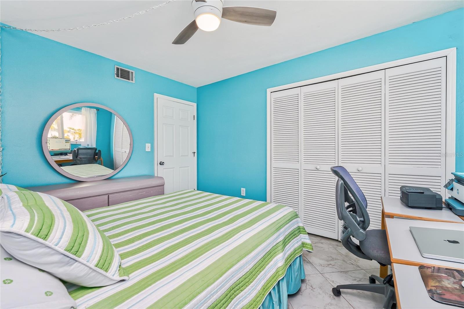 EGRET POINTE CONDO PH 02 - Residential