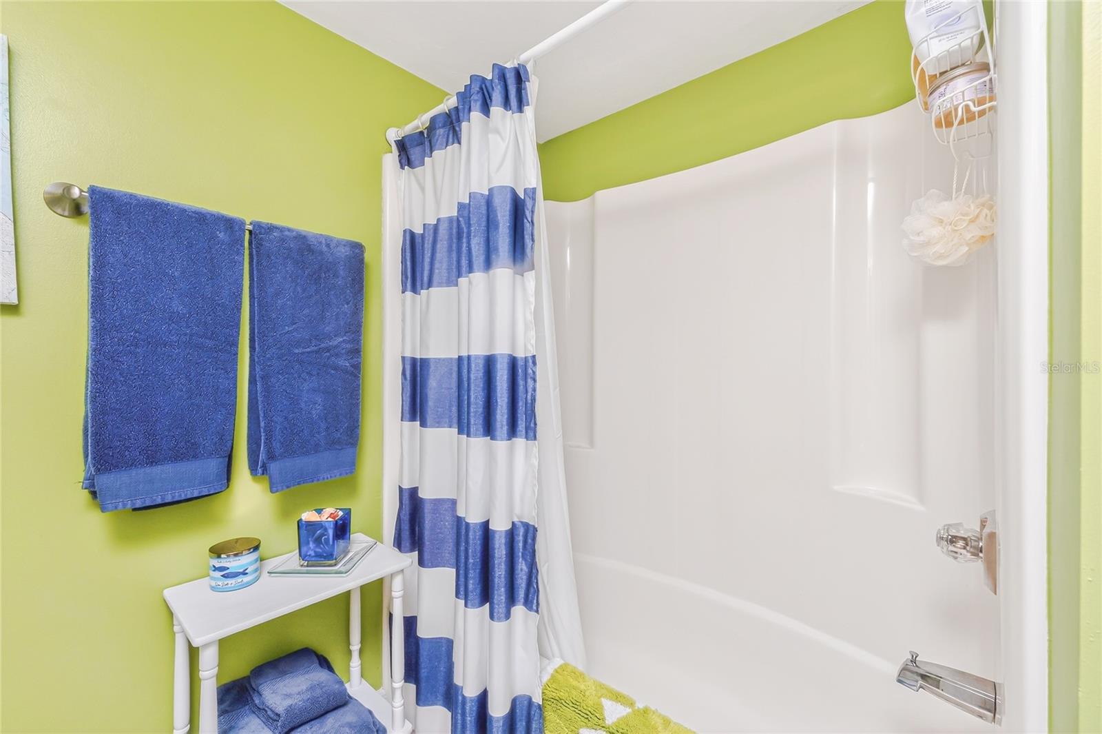 EGRET POINTE CONDO PH 02 - Residential