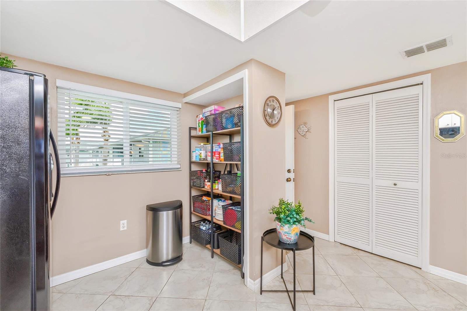 EGRET POINTE CONDO PH 02 - Residential