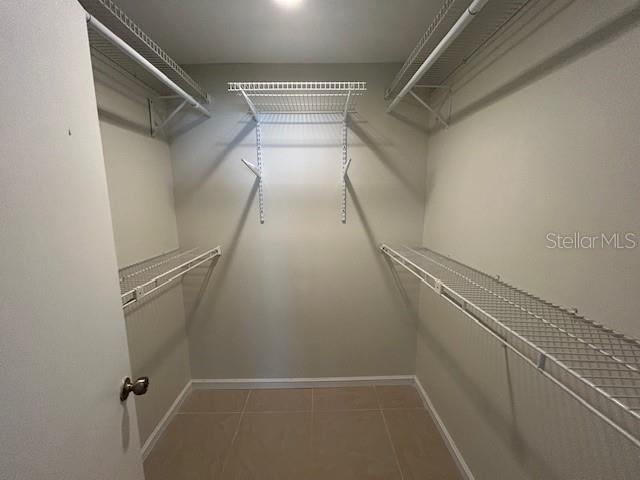 BEACON RUN-UNIT 1 - Residential Lease