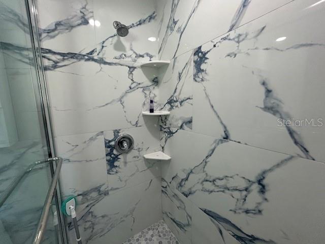 BEACON RUN-UNIT 1 - Residential Lease