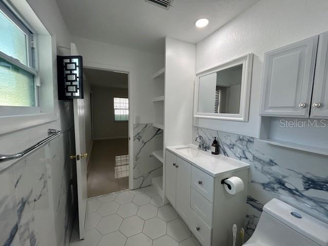 BEACON RUN-UNIT 1 - Residential Lease