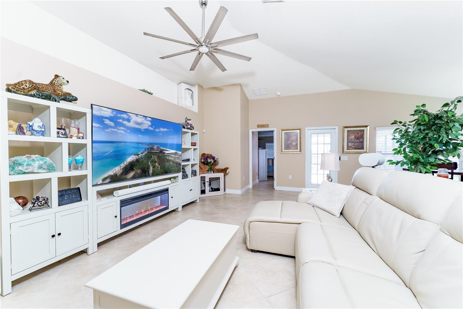 AYERSWORTH GLEN - Residential