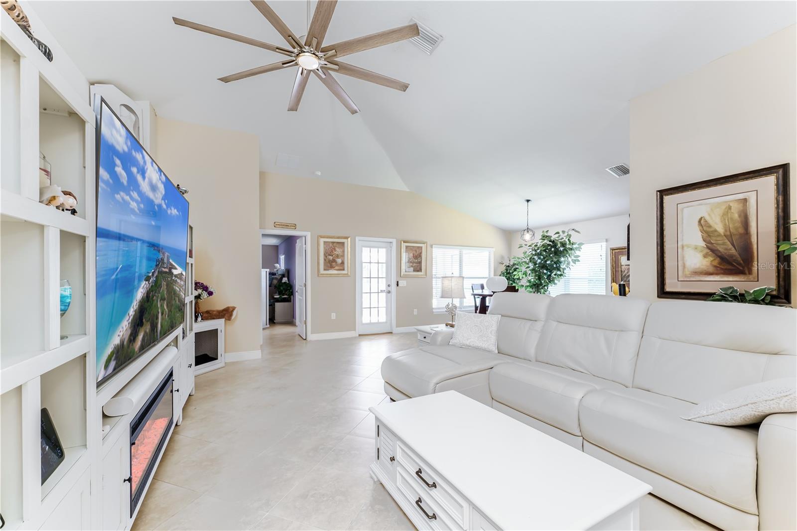 AYERSWORTH GLEN - Residential