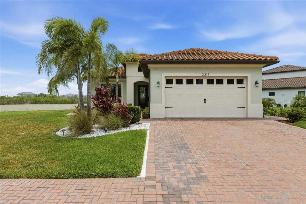 Photo of 2317 5th Street E, Palmetto, FL 34221 (MLS # TB8515609)