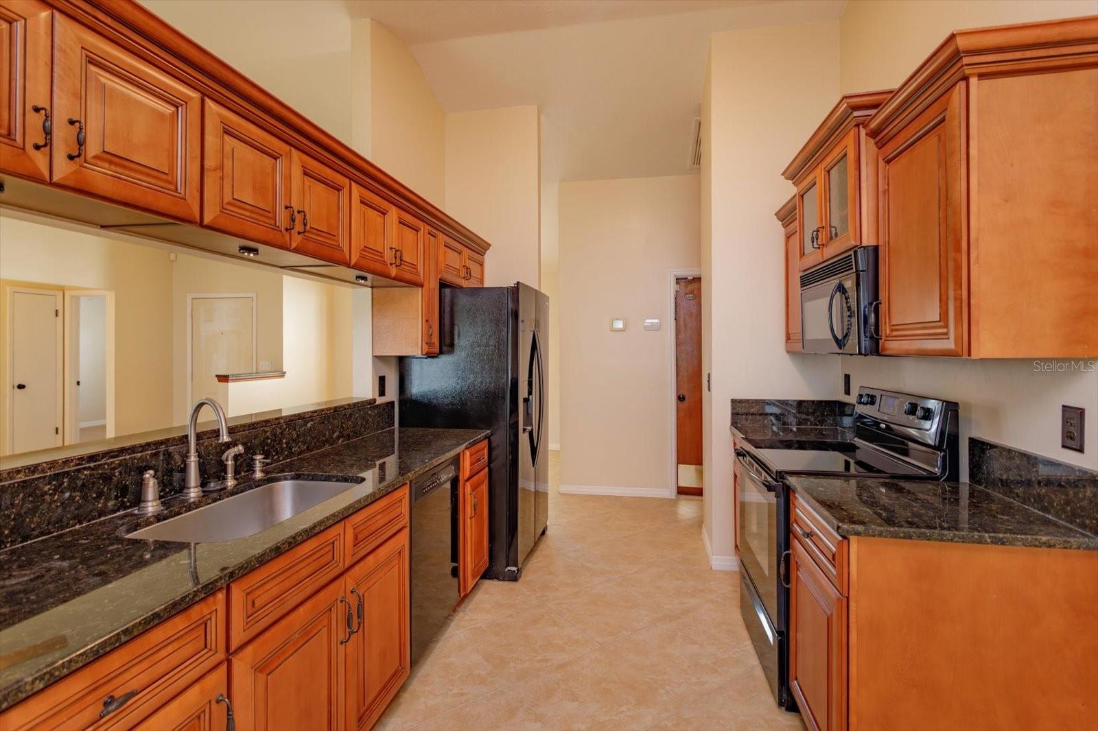 HUNTERS TRACE - Residential Lease