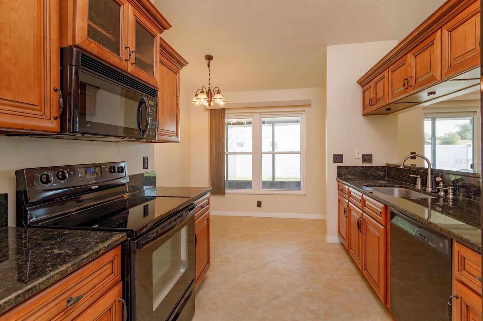 HUNTERS TRACE - Residential Lease