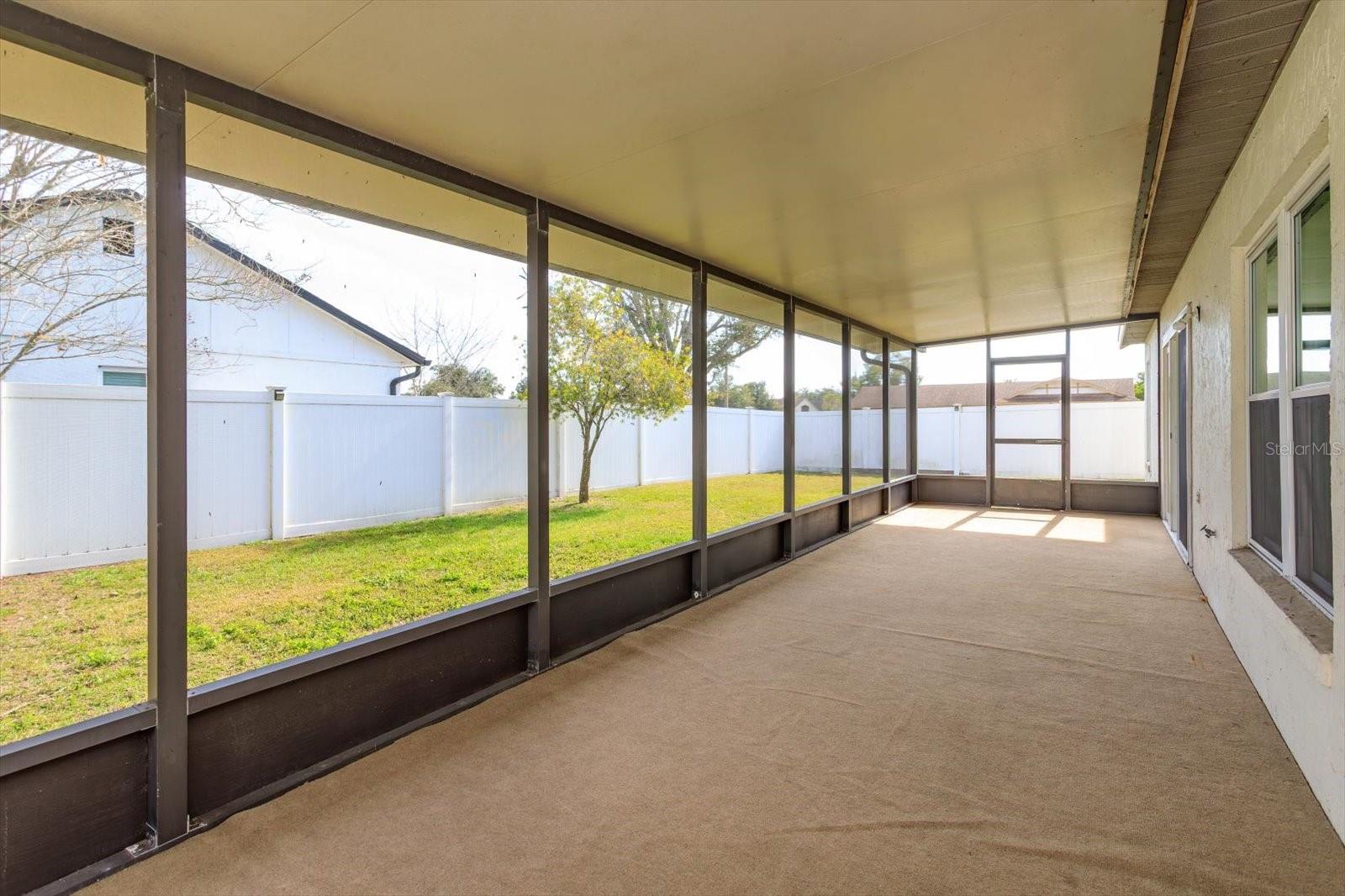 HUNTERS TRACE - Residential Lease