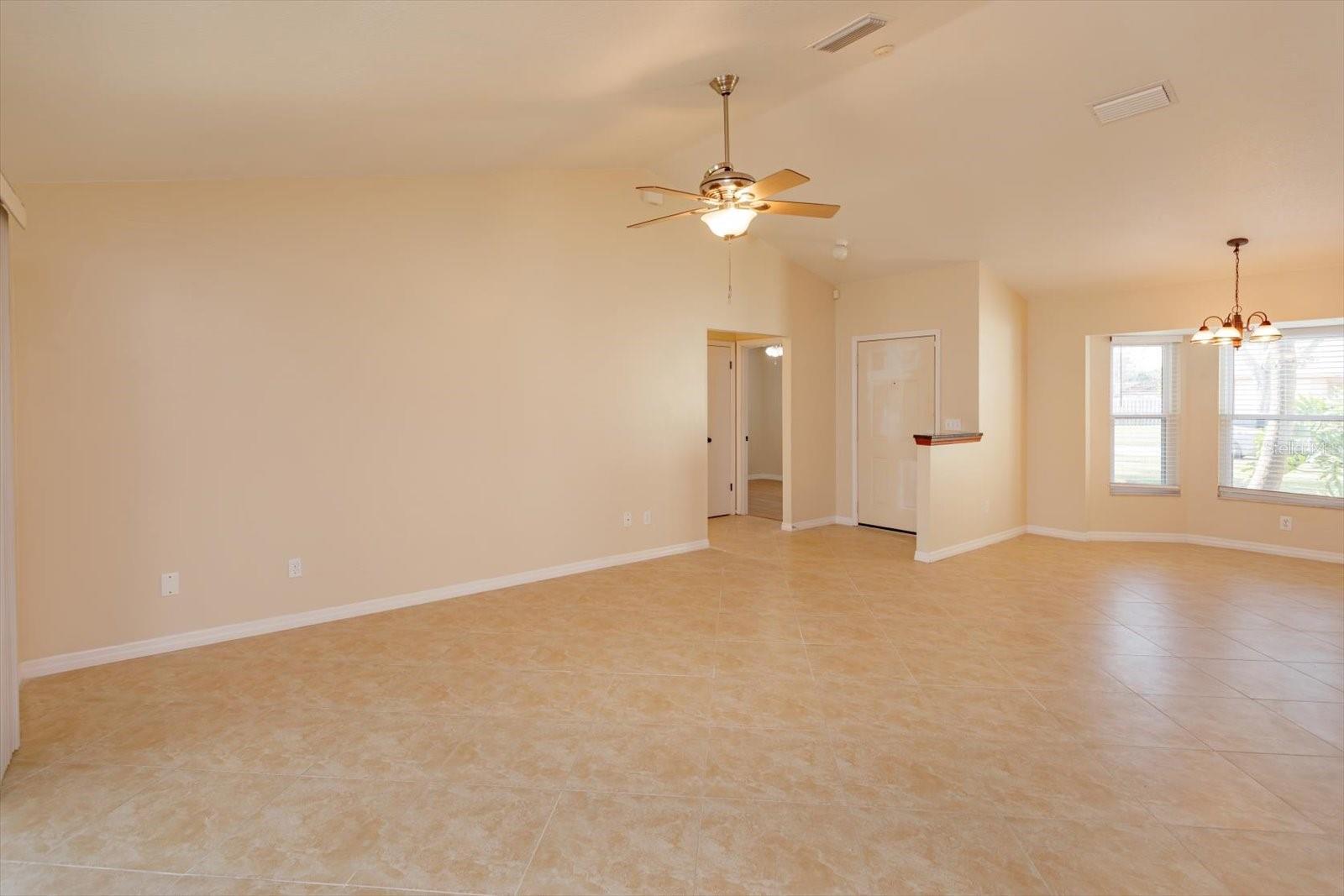 HUNTERS TRACE - Residential Lease