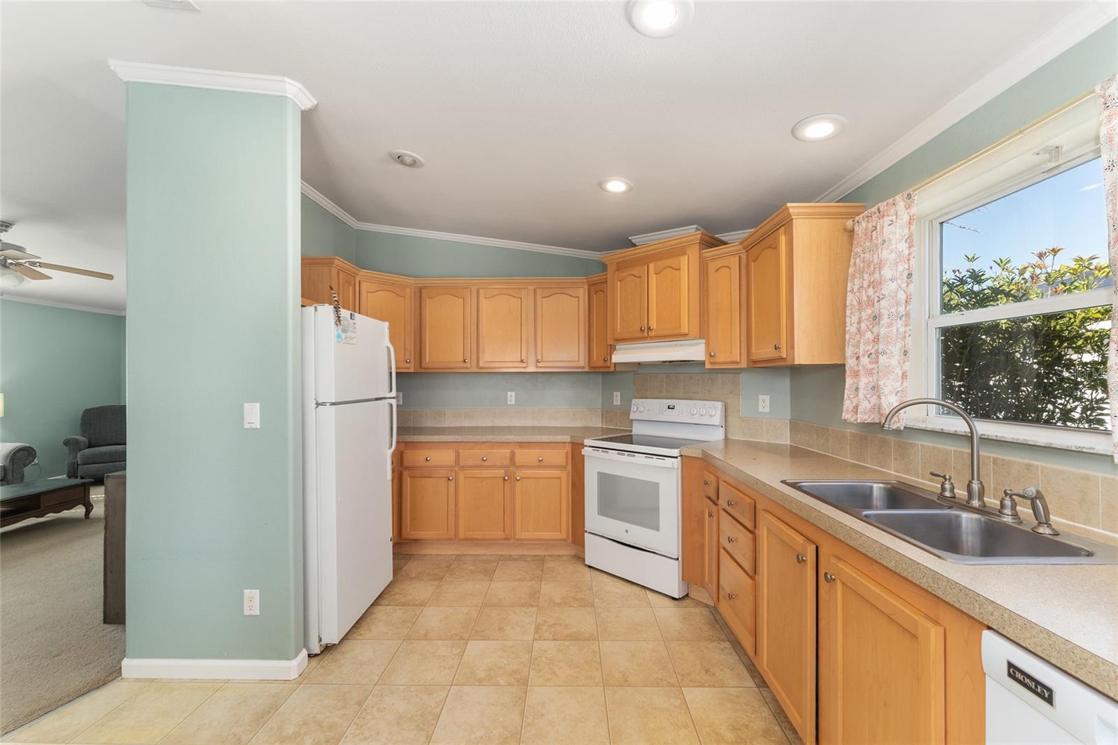 VILLAS AT 39TH - Residential