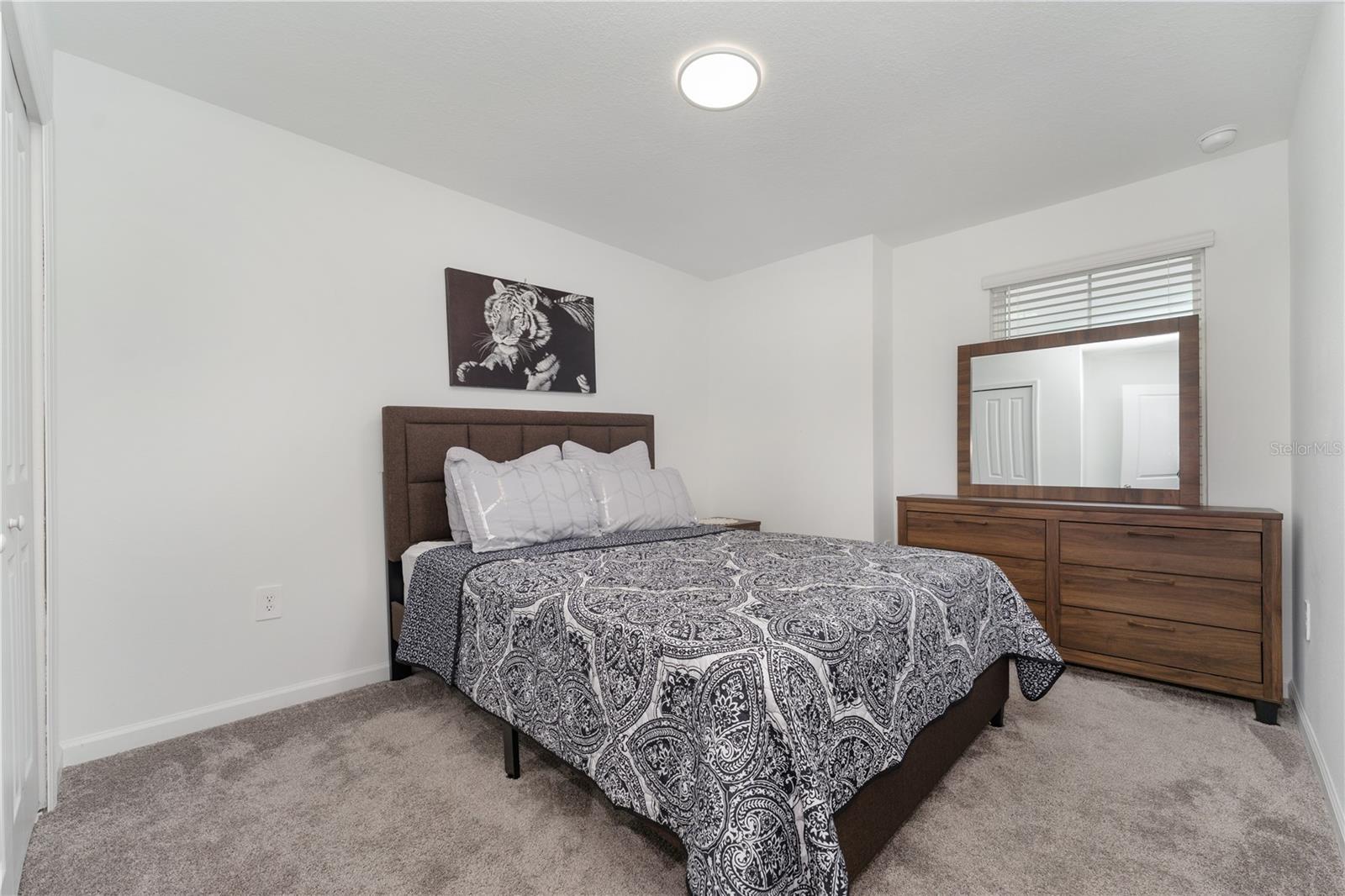 RANCHES/LK MCLEOD II - Residential Lease
