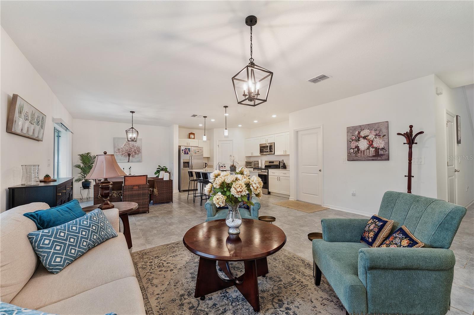 RANCHES/LK MCLEOD II - Residential Lease