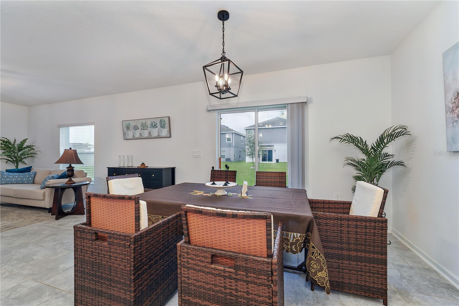 RANCHES/LK MCLEOD II - Residential Lease