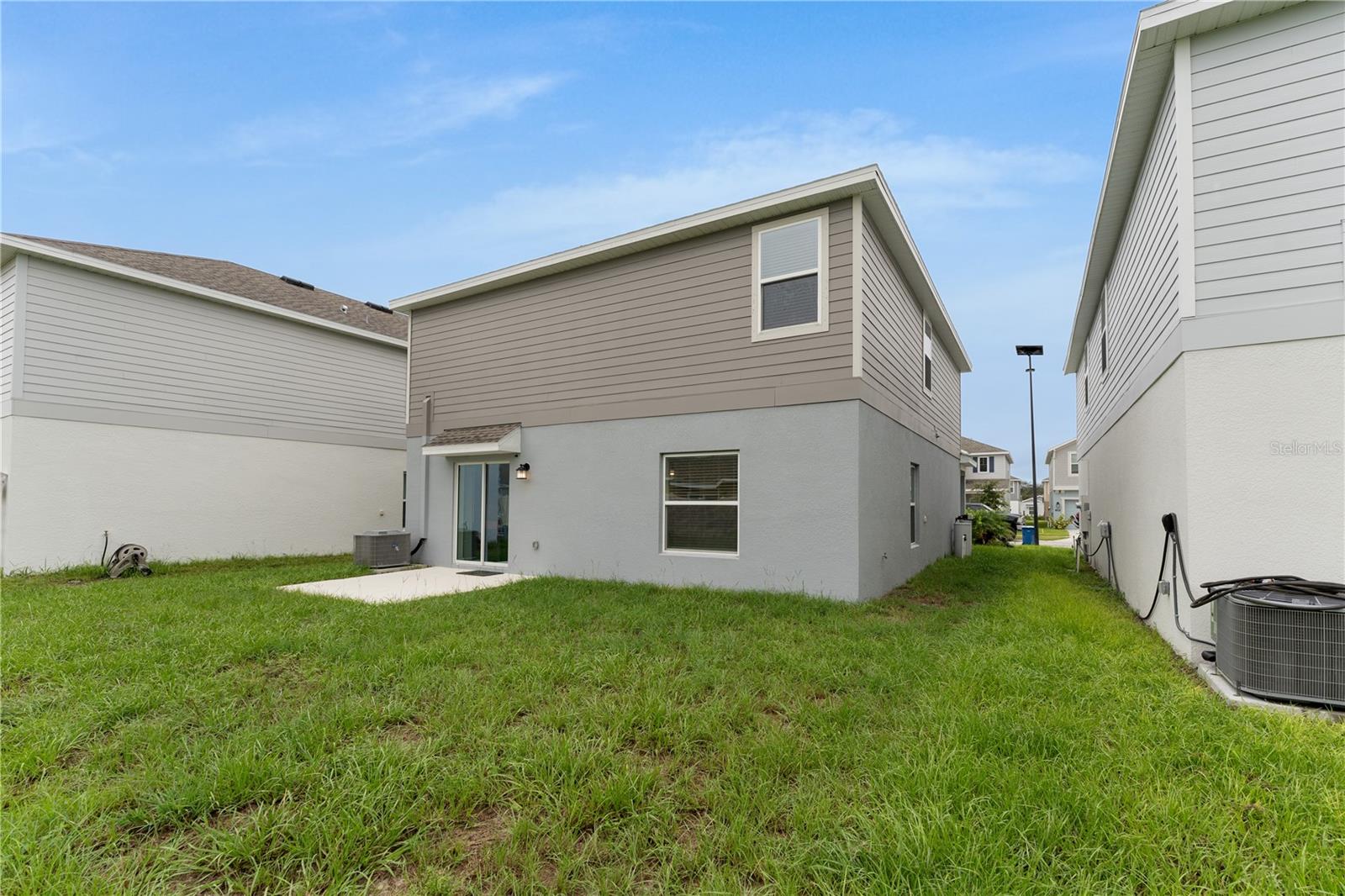 RANCHES/LK MCLEOD II - Residential Lease