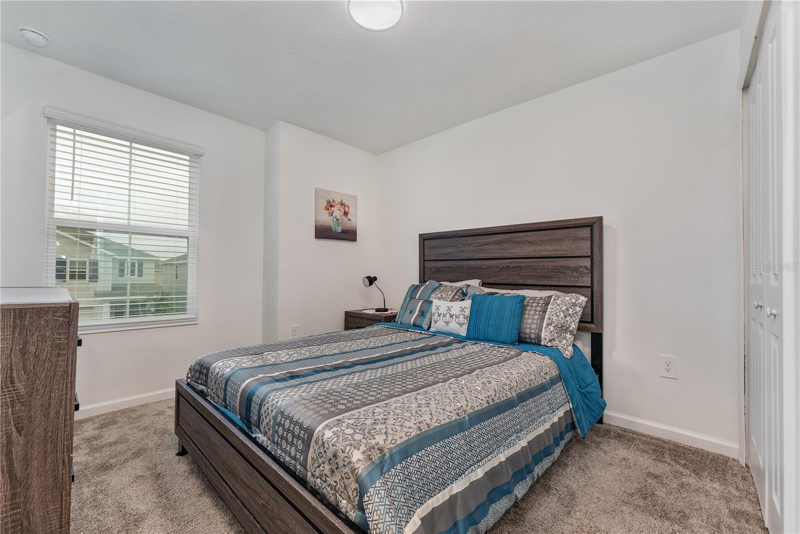 RANCHES/LK MCLEOD II - Residential Lease