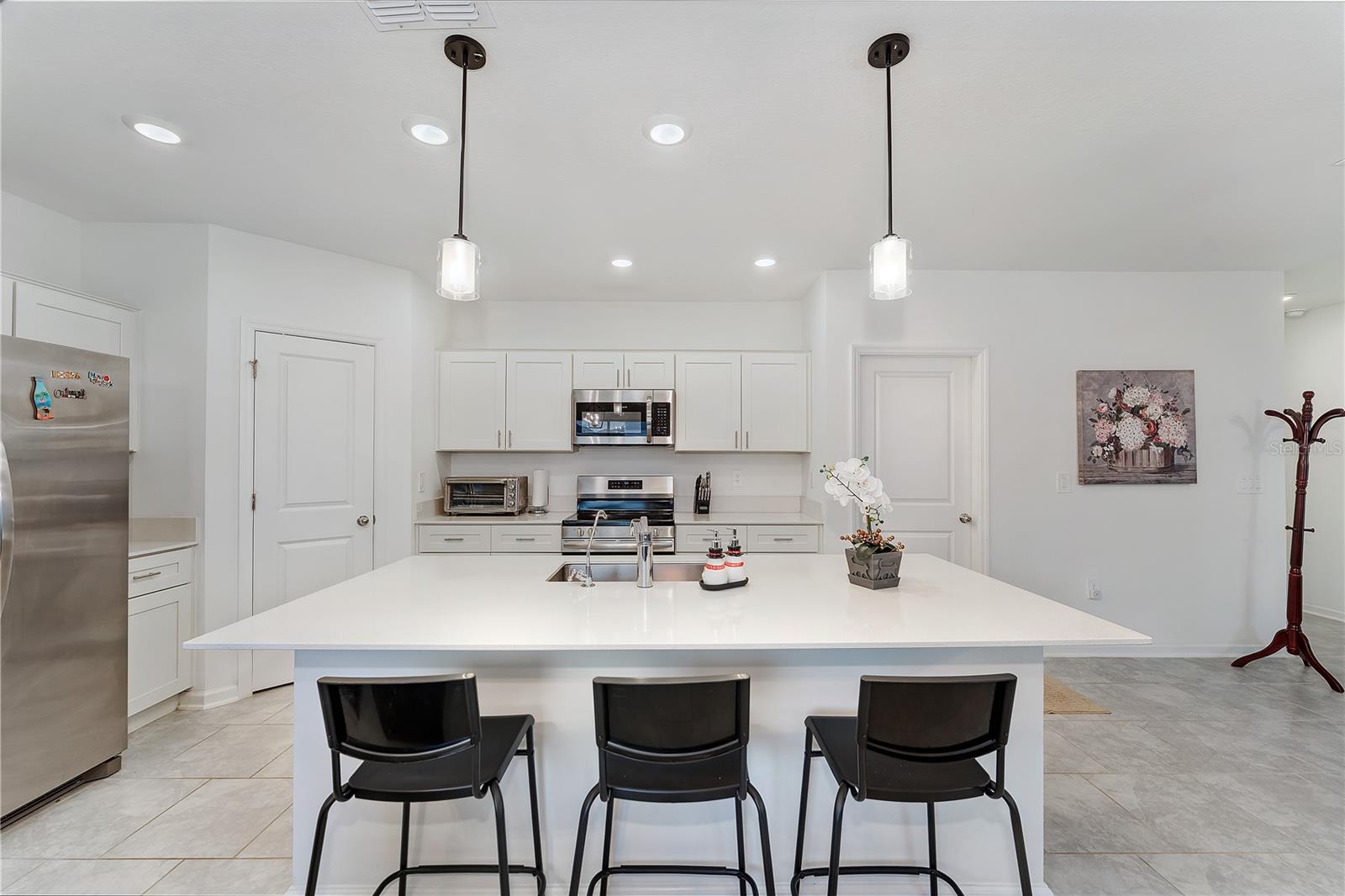 RANCHES/LK MCLEOD II - Residential Lease