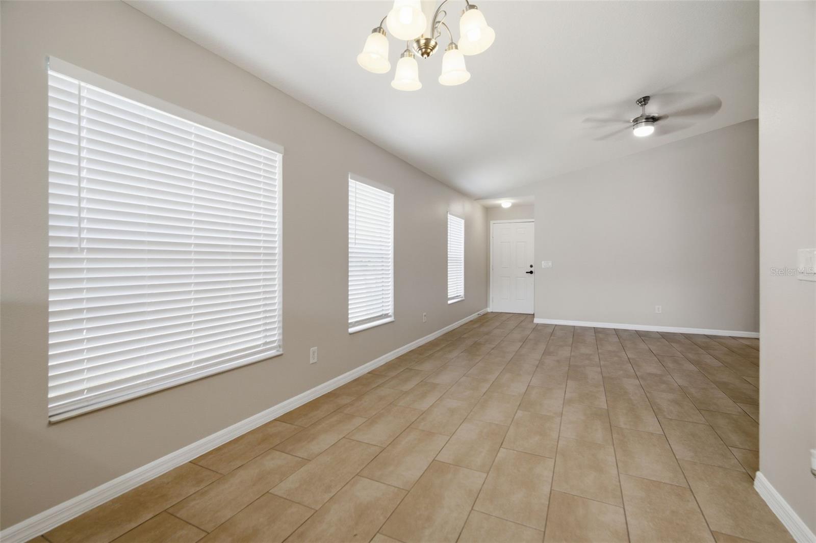 AVELAR CREEK NORTH - Residential