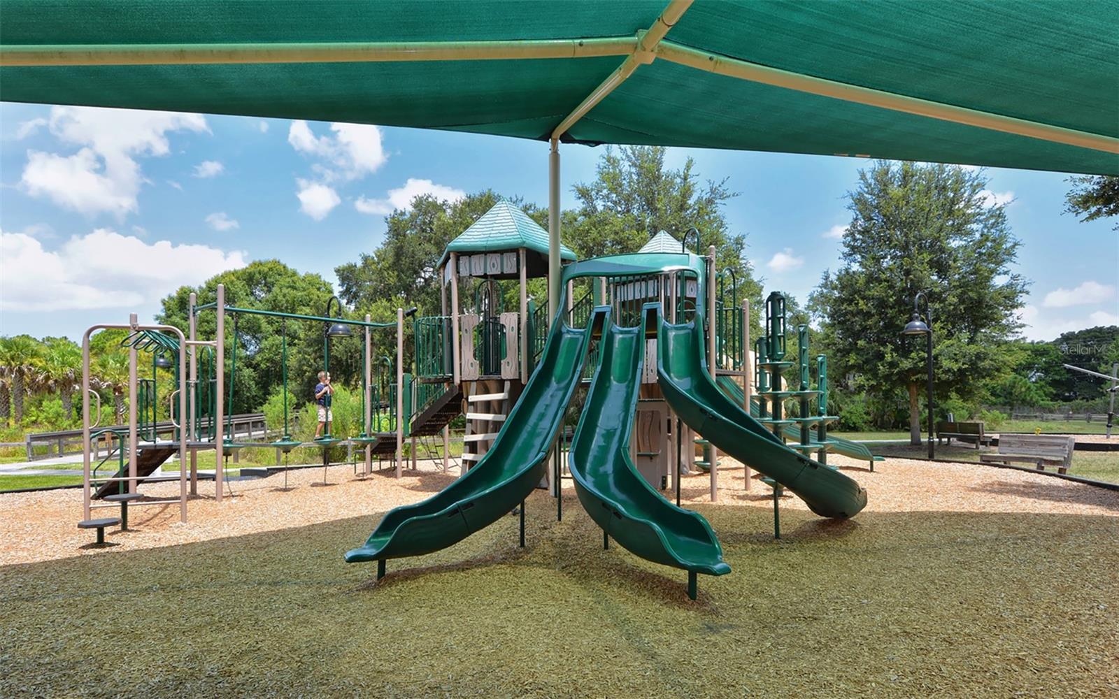 CALUMET AT CENTERGATE 1 - Residential