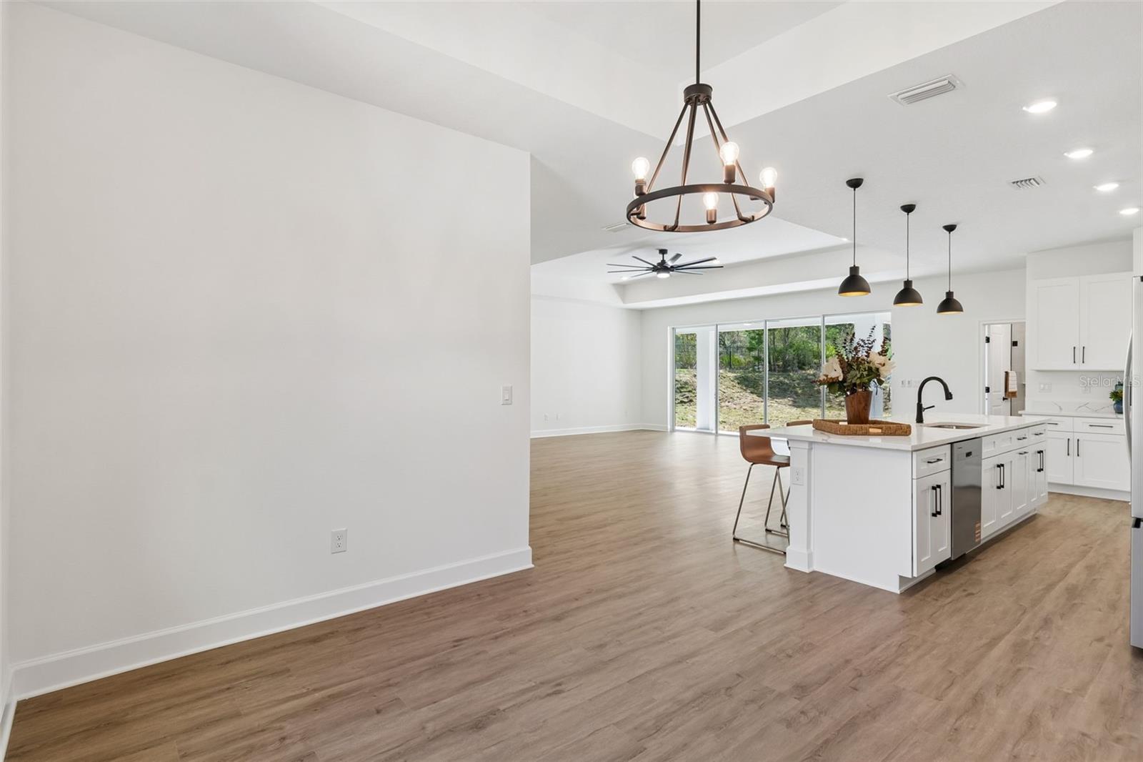 ROYAL HIGHLANDS - Residential