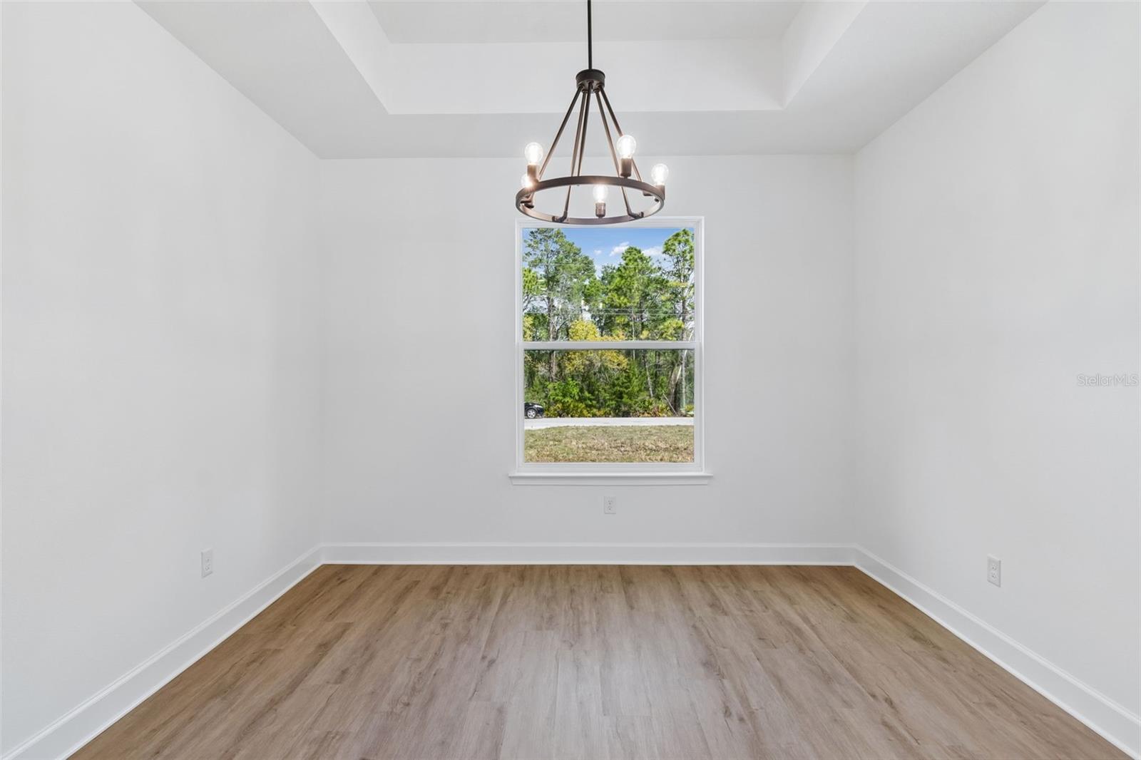 ROYAL HIGHLANDS - Residential