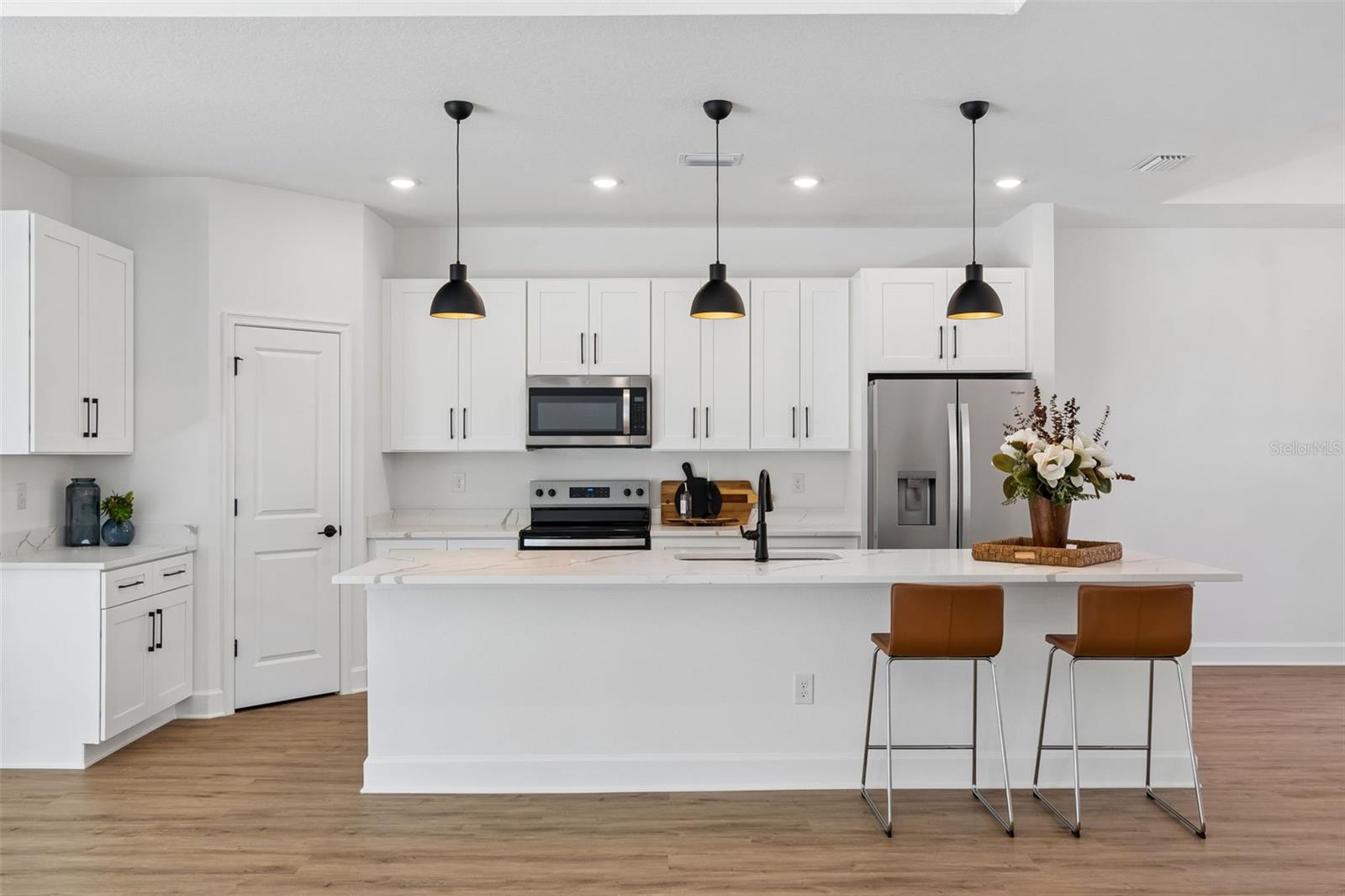 ROYAL HIGHLANDS - Residential