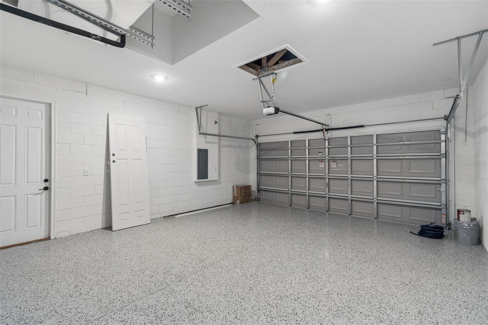 ROYAL HIGHLANDS - Residential