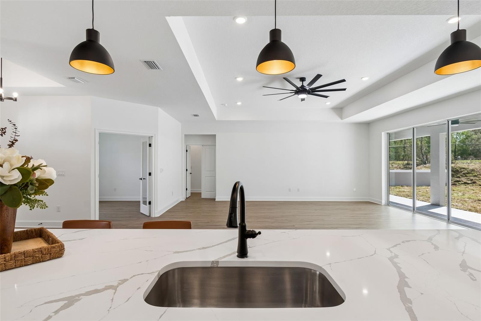 ROYAL HIGHLANDS - Residential