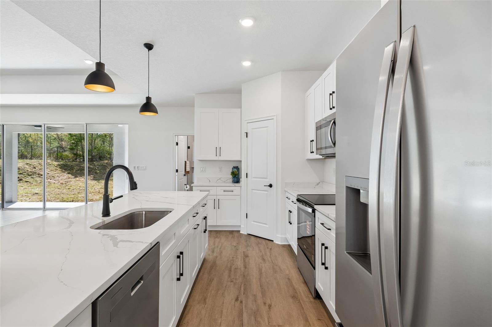 ROYAL HIGHLANDS - Residential