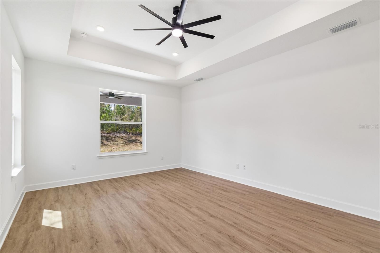 ROYAL HIGHLANDS - Residential