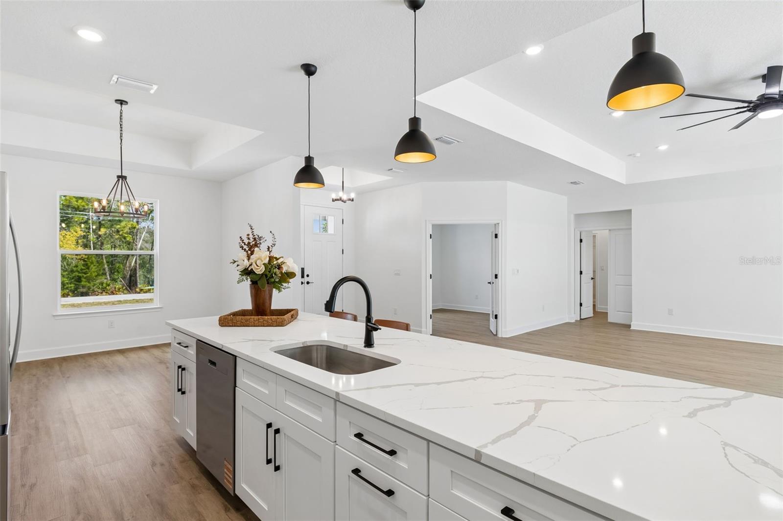 ROYAL HIGHLANDS - Residential