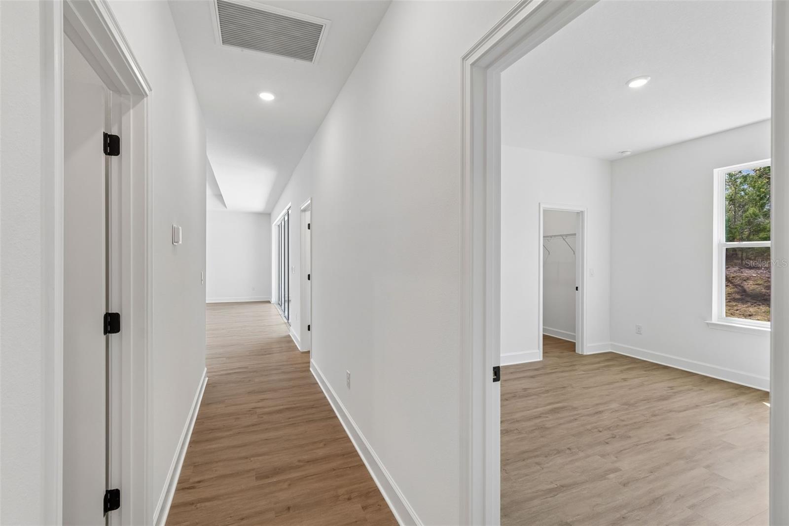 ROYAL HIGHLANDS - Residential