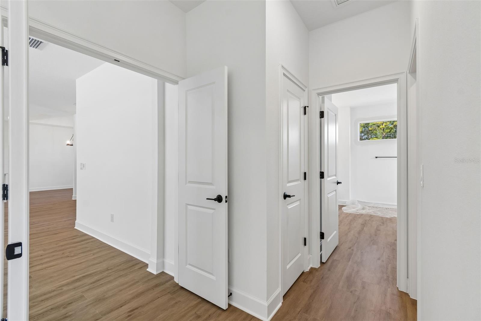 ROYAL HIGHLANDS - Residential